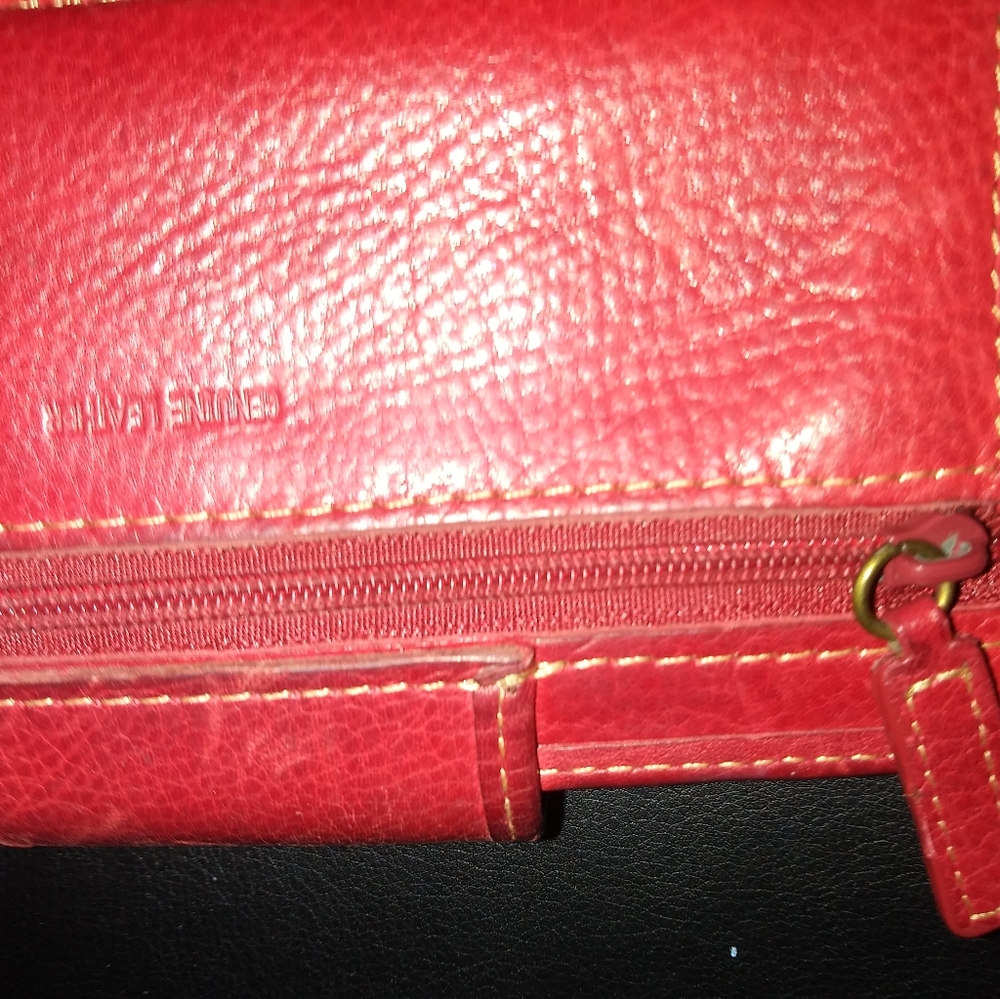 FOSSIL Wristlet - Picture 4 of 10